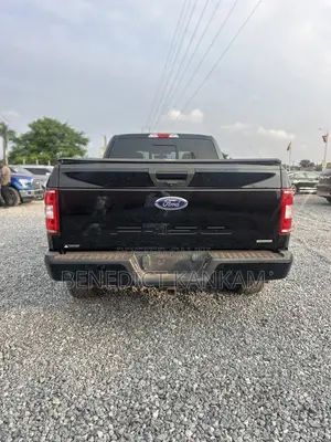 Ford F-150 XLT 4x4 SuperCab Styleside 8 ft. box 163 in. WB 2018 Black
