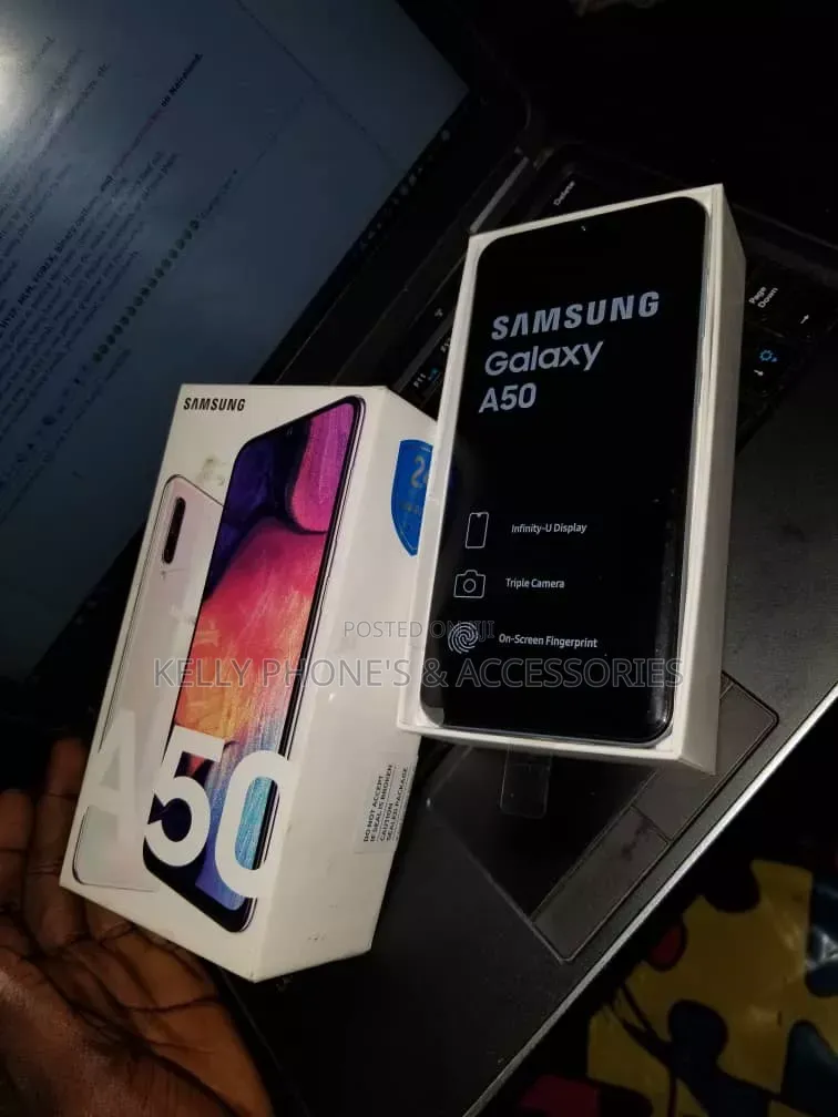 New Samsung Galaxy A50 64 GB White
