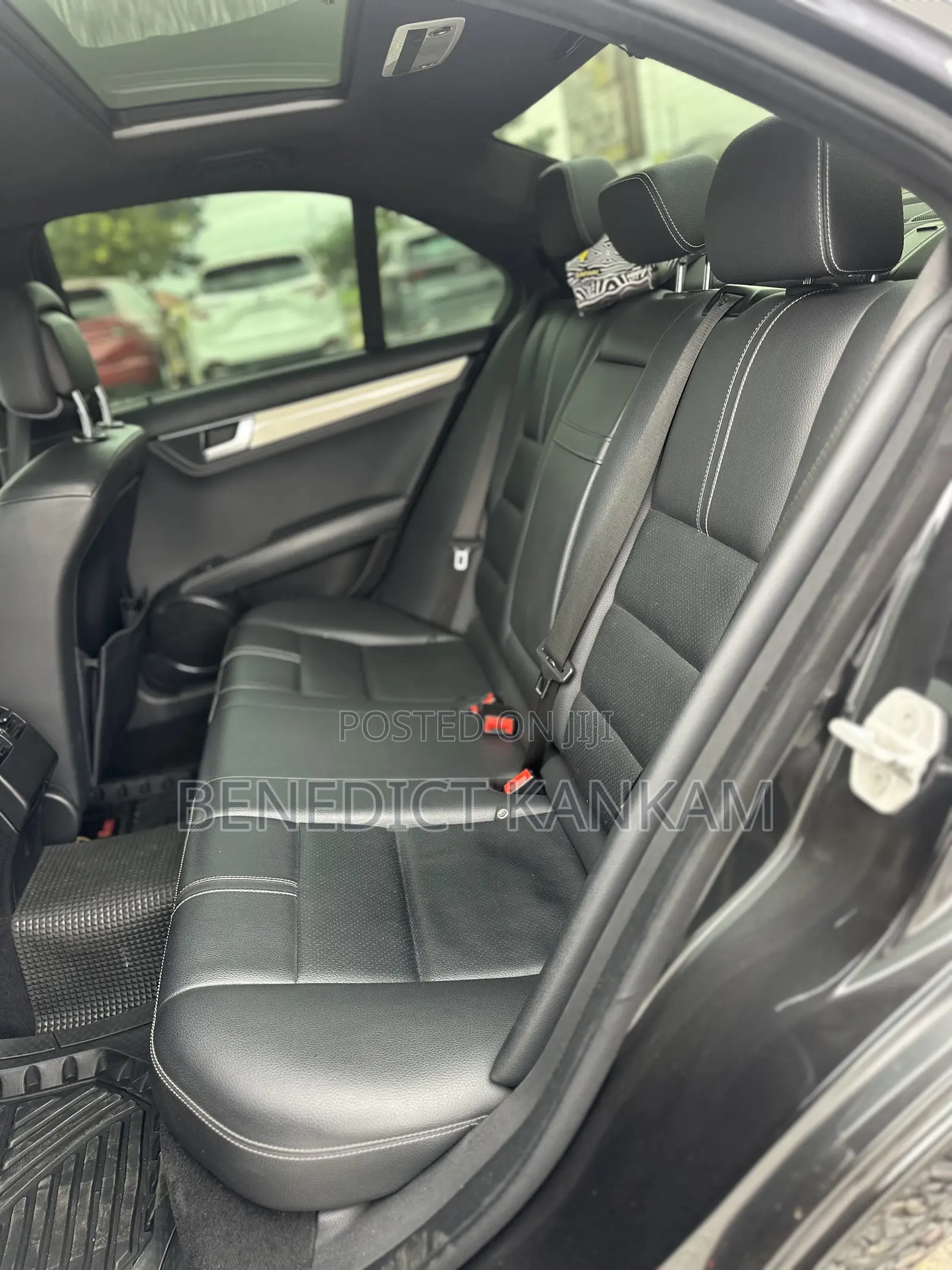 Mercedes-Benz C200 2013 Black