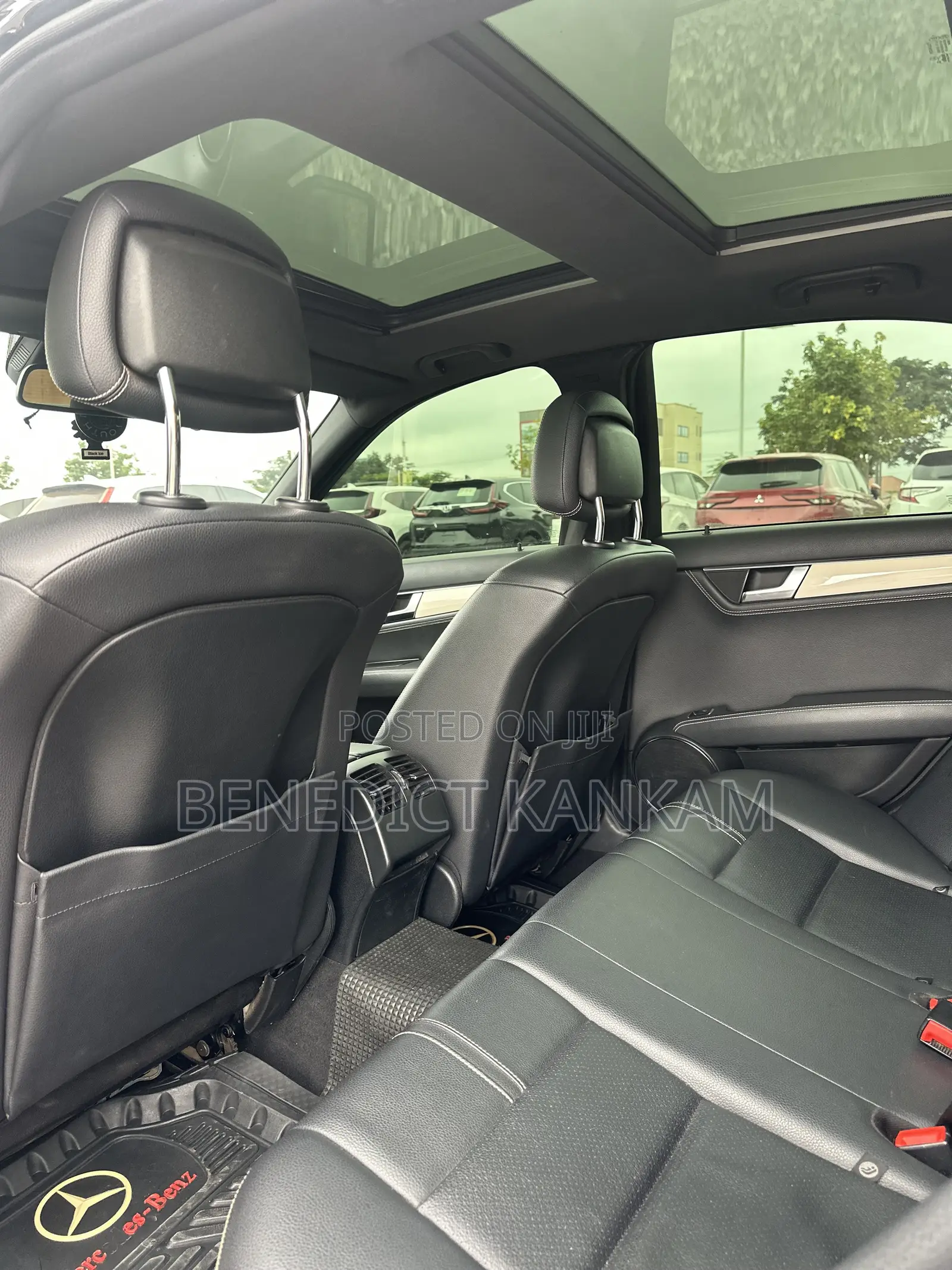 Mercedes-Benz C200 2013 Black