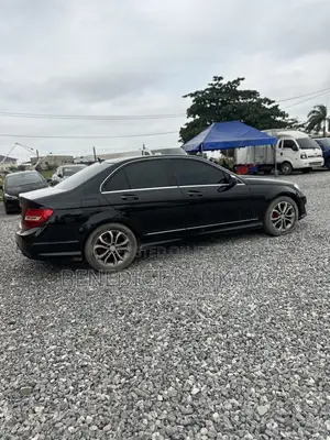 Mercedes-Benz C200 2013 Black