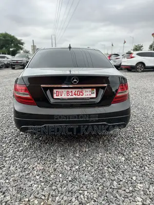 Mercedes-Benz C200 2013 Black