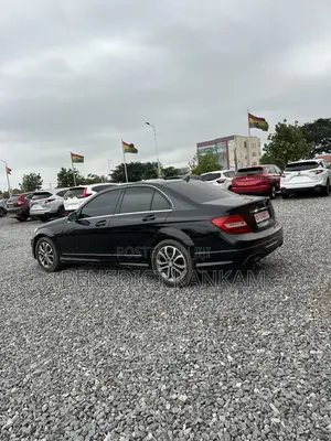 Mercedes-Benz C200 2013 Black