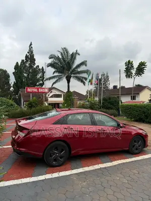 Hyundai Elantra 2021 Red