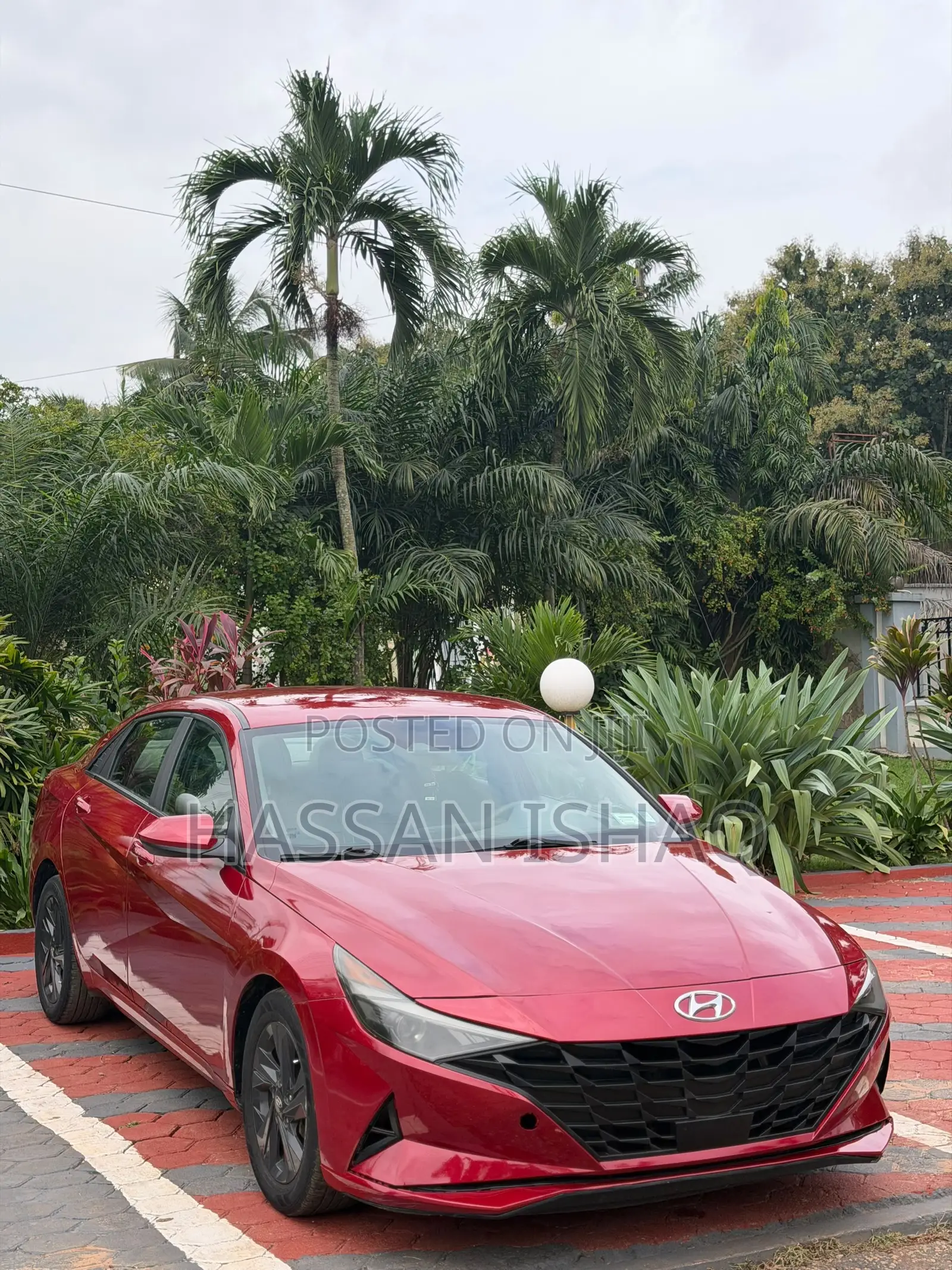 Hyundai Elantra 2021 Red