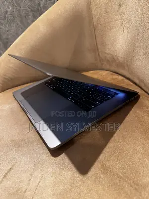 Laptop Apple MacBook 2019 16GB Intel Core i9 SSD 512GB