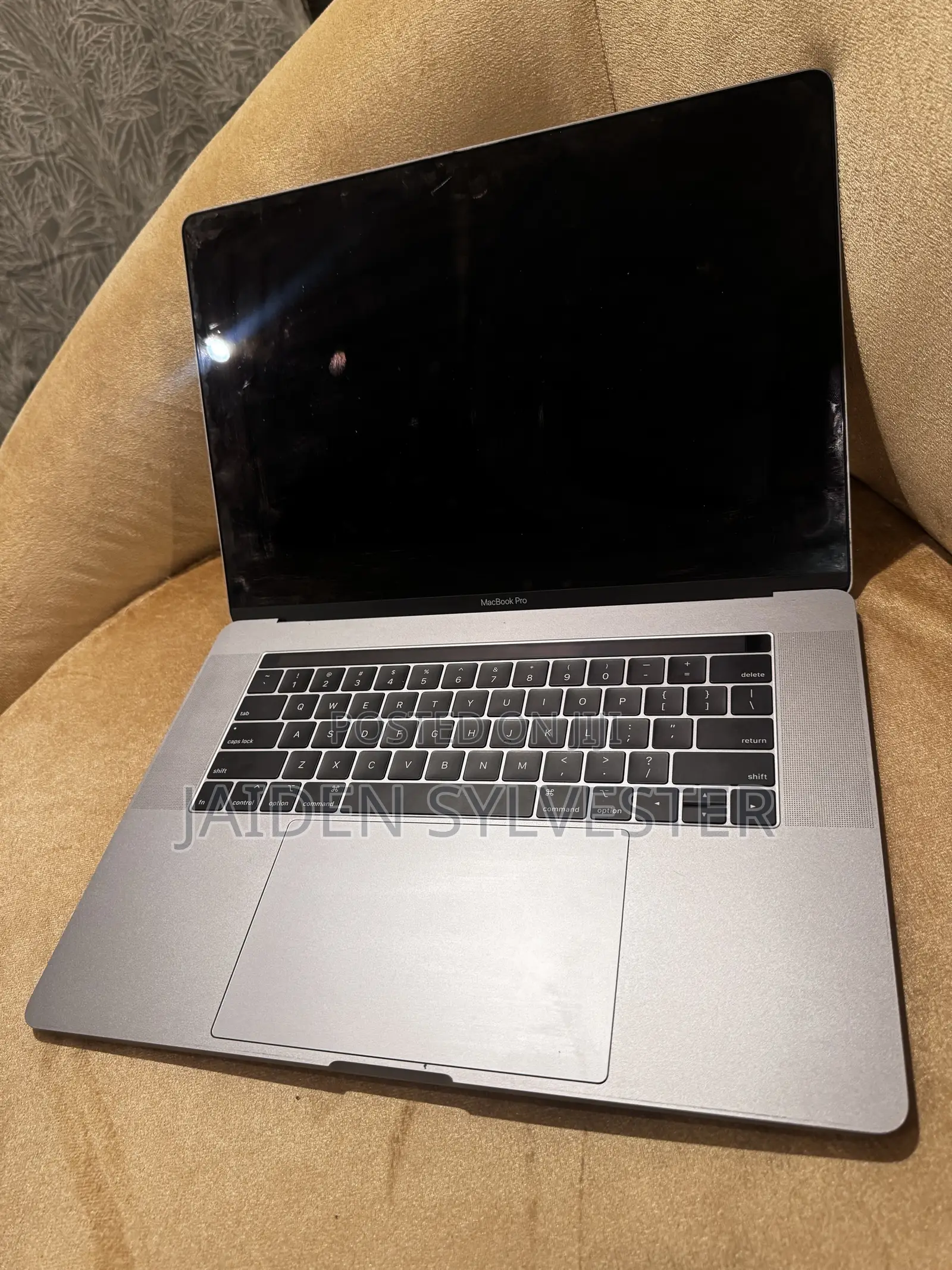 Laptop Apple MacBook 2019 16GB Intel Core i9 SSD 512GB