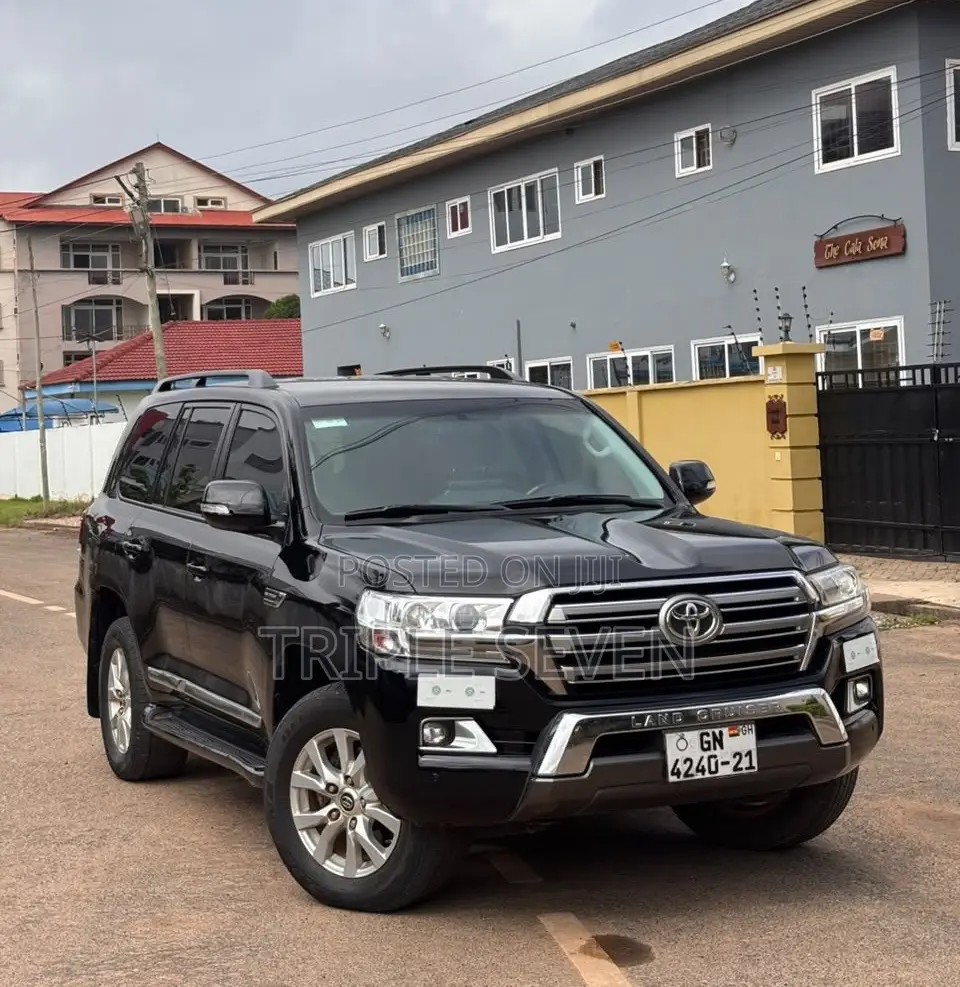 Toyota Land Cruiser 4.5 V8 GXR 2021 Black