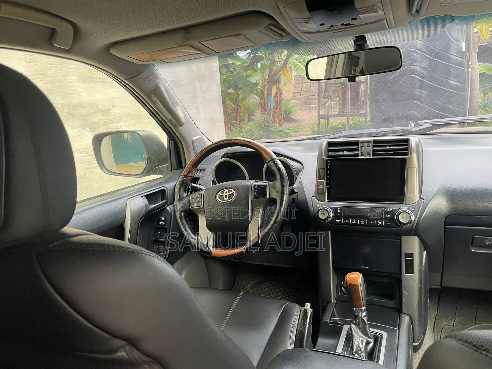 Toyota Land Cruiser Prado 2022 Black