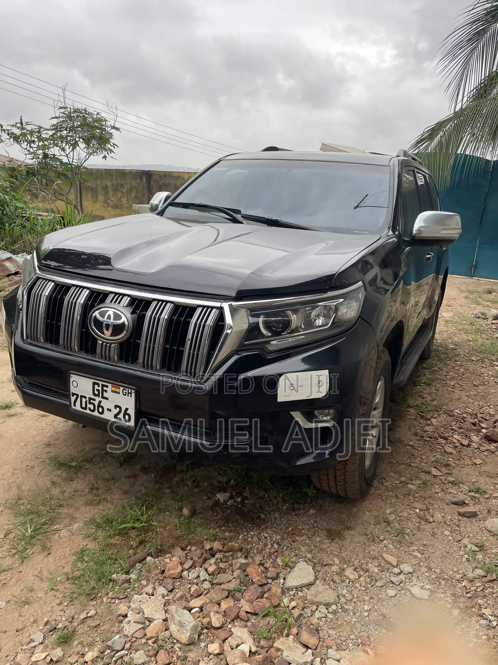 Toyota Land Cruiser Prado 2022 Black