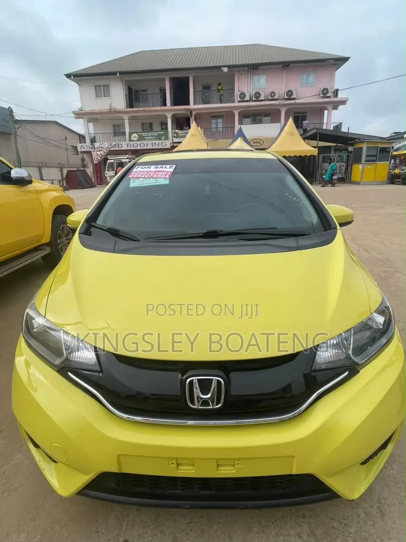 Honda Fit 2016 Yellow