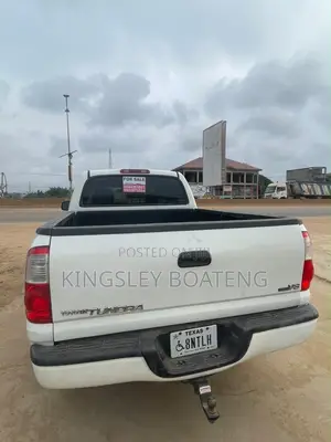 Toyota Tundra 2009 White