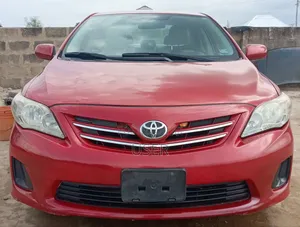 Toyota Corolla 2016 Red