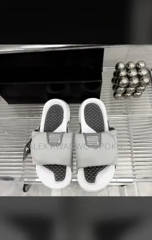 Nike Air Jordan Hydro -6