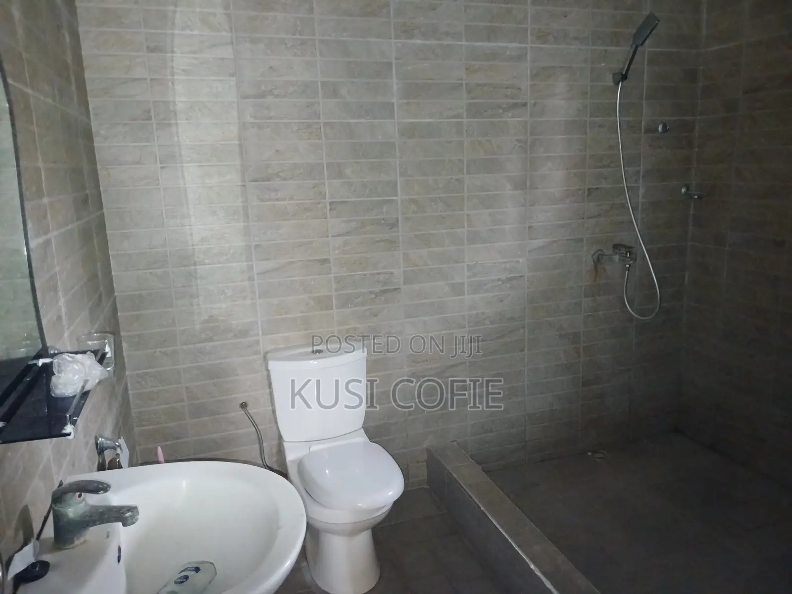 4bdrm Bungalow in Pure Water for rent