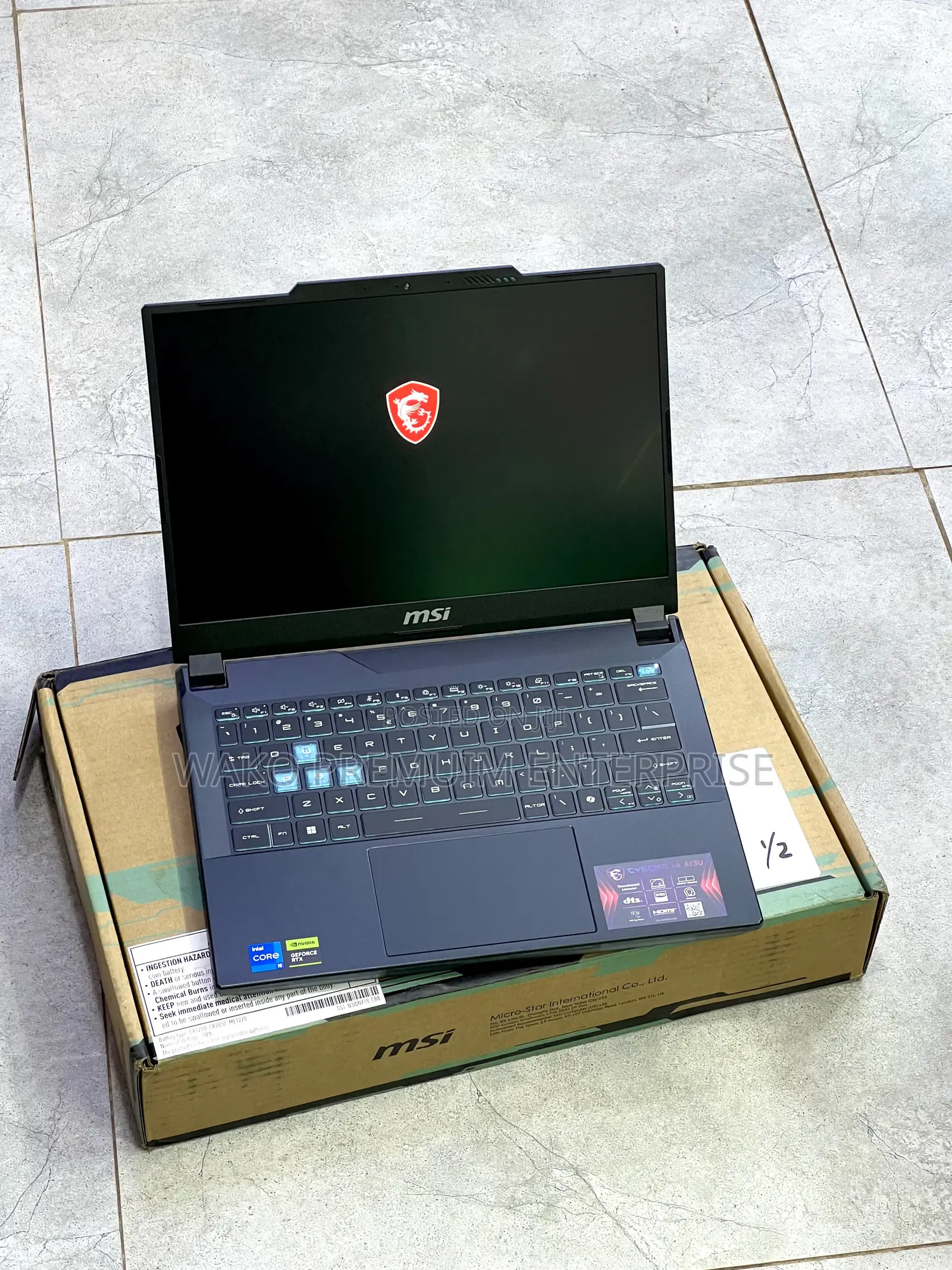 New Laptop MSI Cyborg 14 16GB Intel Core i5 SSD 512GB