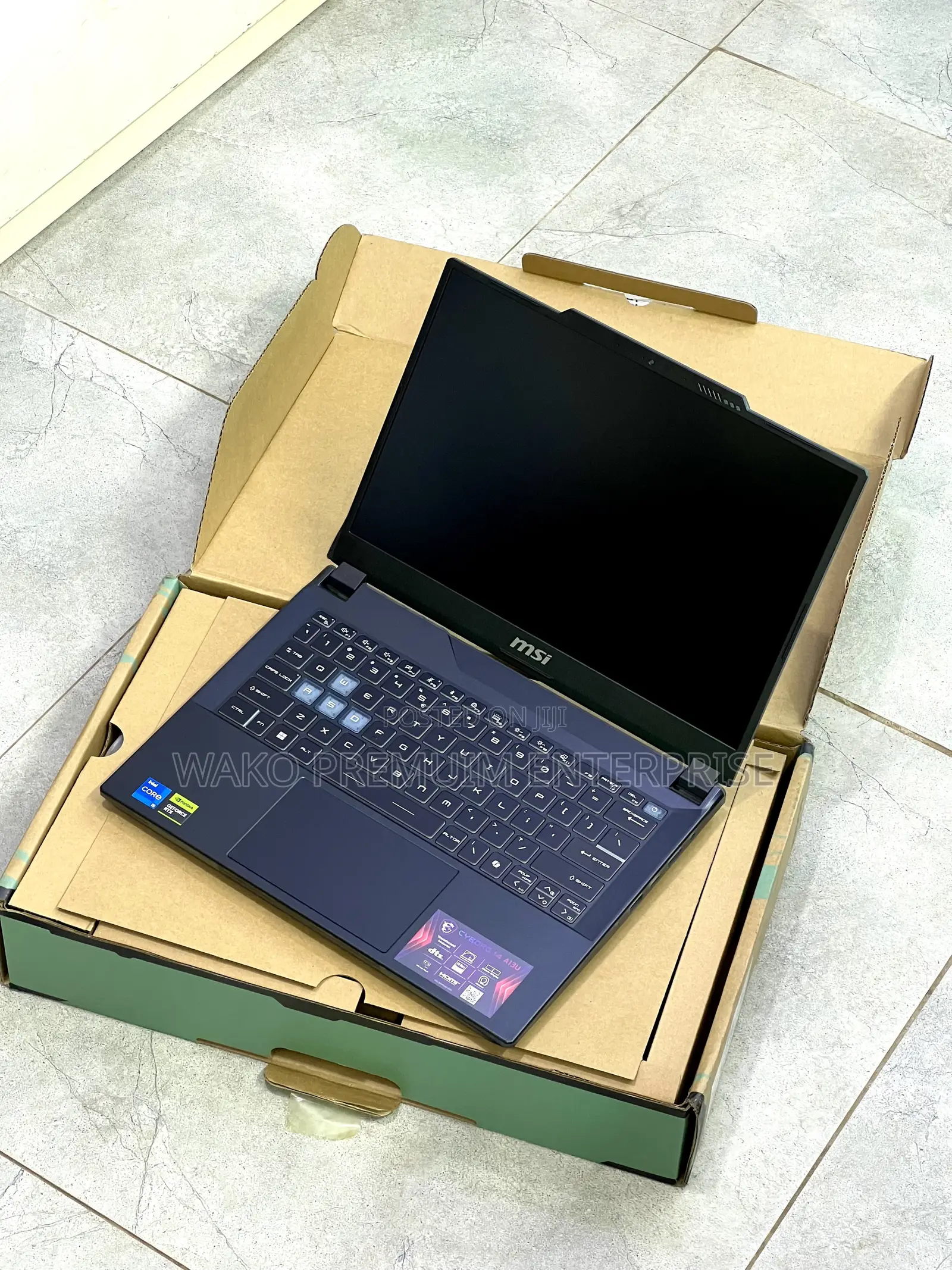 New Laptop MSI Cyborg 14 16GB Intel Core i5 SSD 512GB