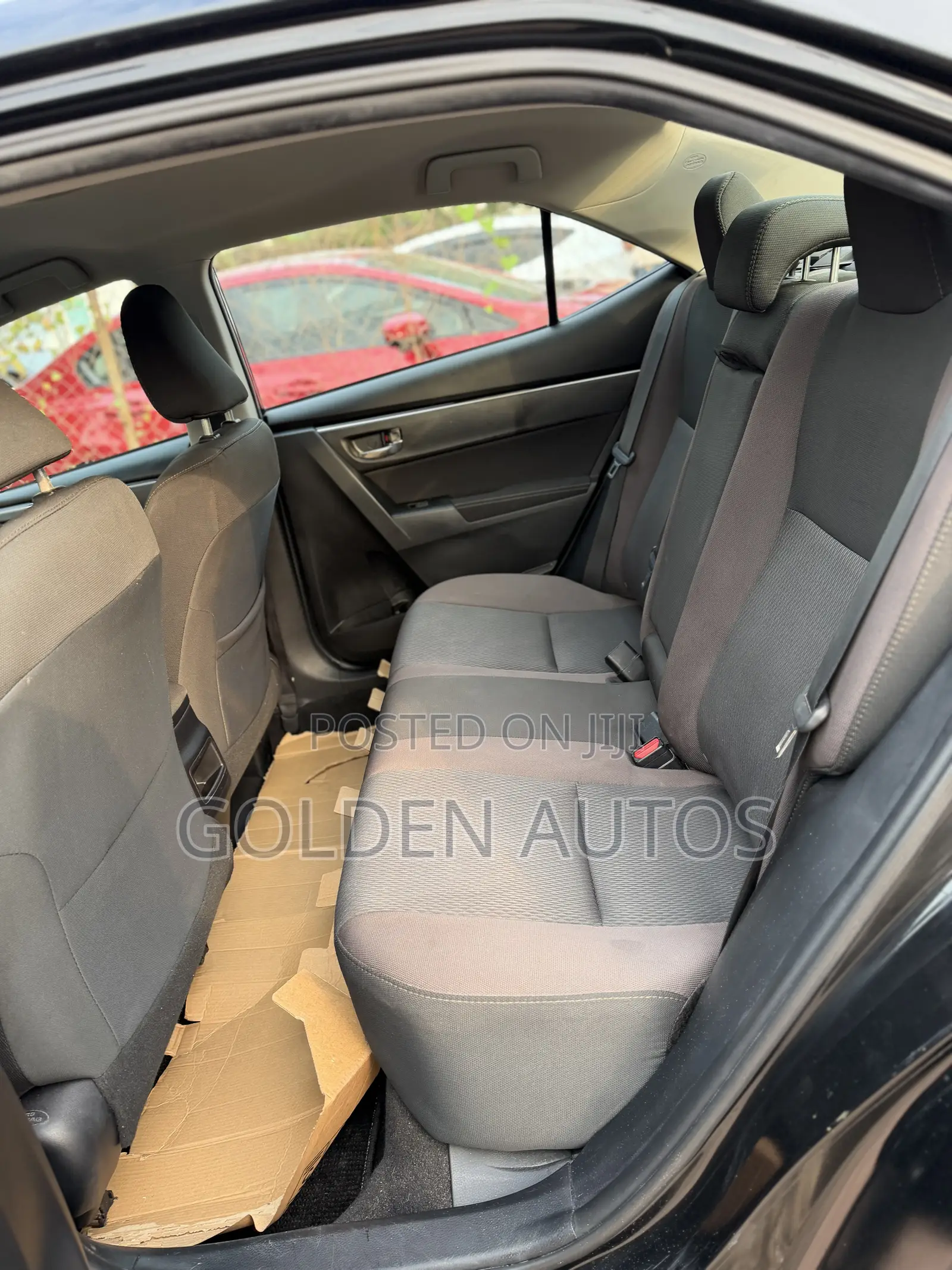 Toyota Corolla LE (1.8L 4cyl 2A) 2019 Black