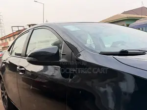 Toyota Corolla SE (1.8L 4cyl 2A) 2018 Gray