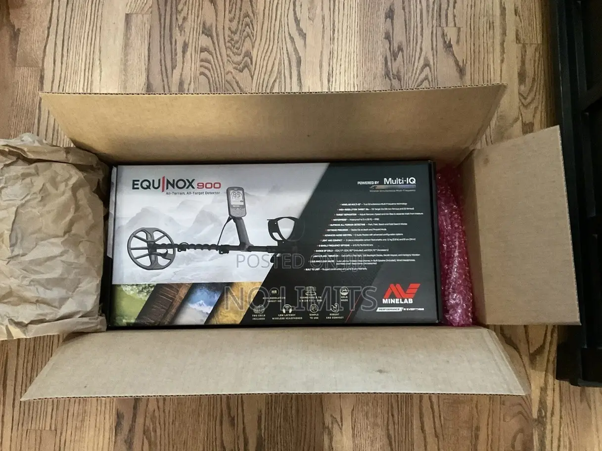 Minelab Equinox 900 Metal Detector With Pro Find