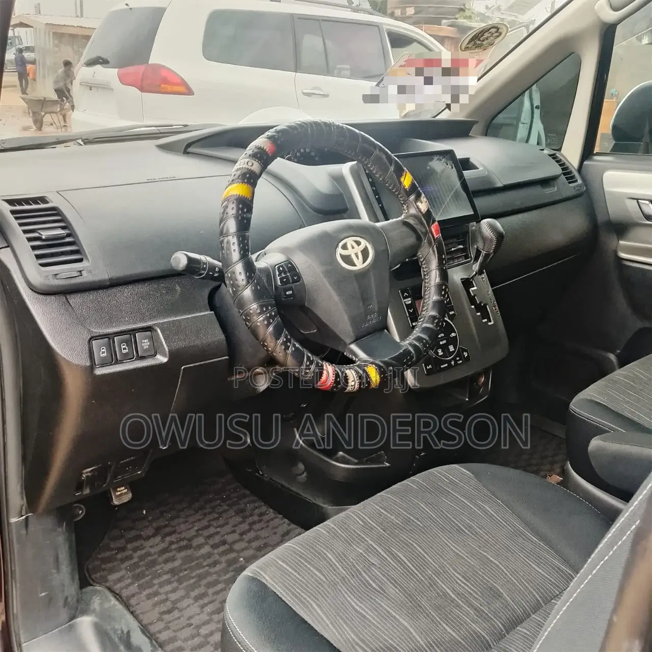 Toyota Voxy 2013 Black