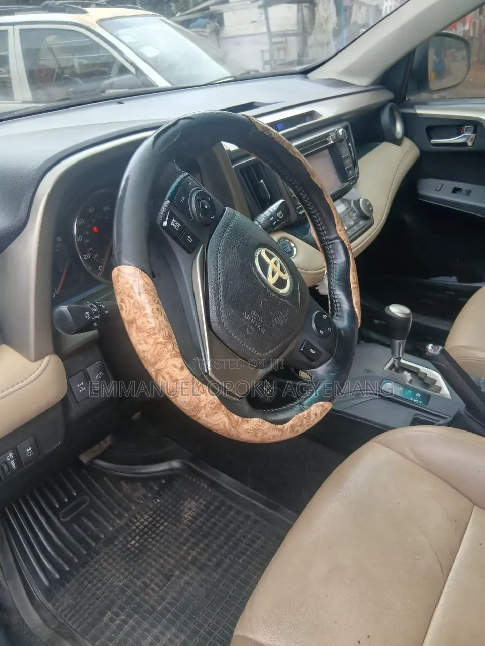 Toyota RAV4 2014 White