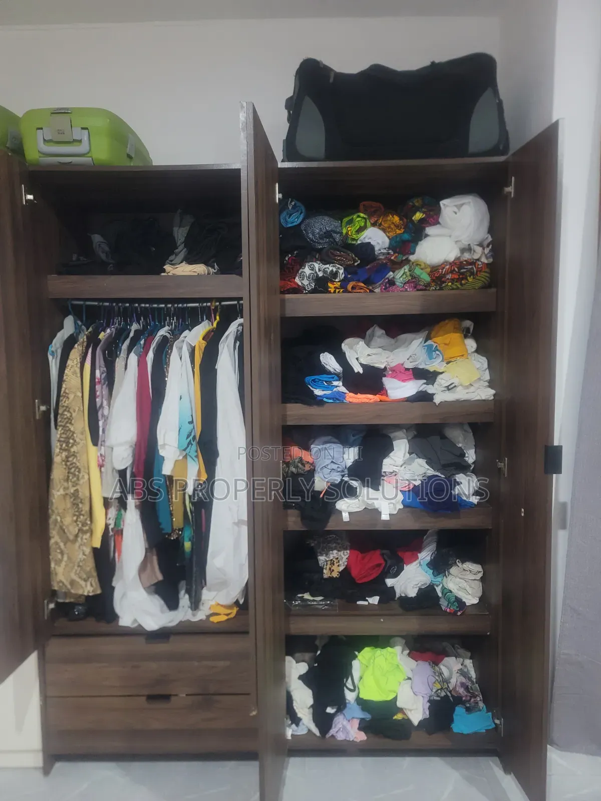 2 in 1Used Wardrobe