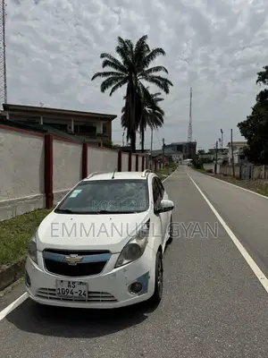 Chevrolet Spark 2013 White