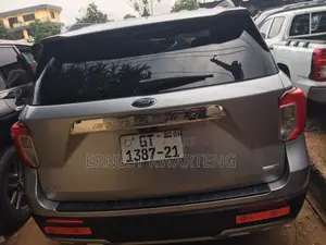 Ford Explorer 2021 Gray