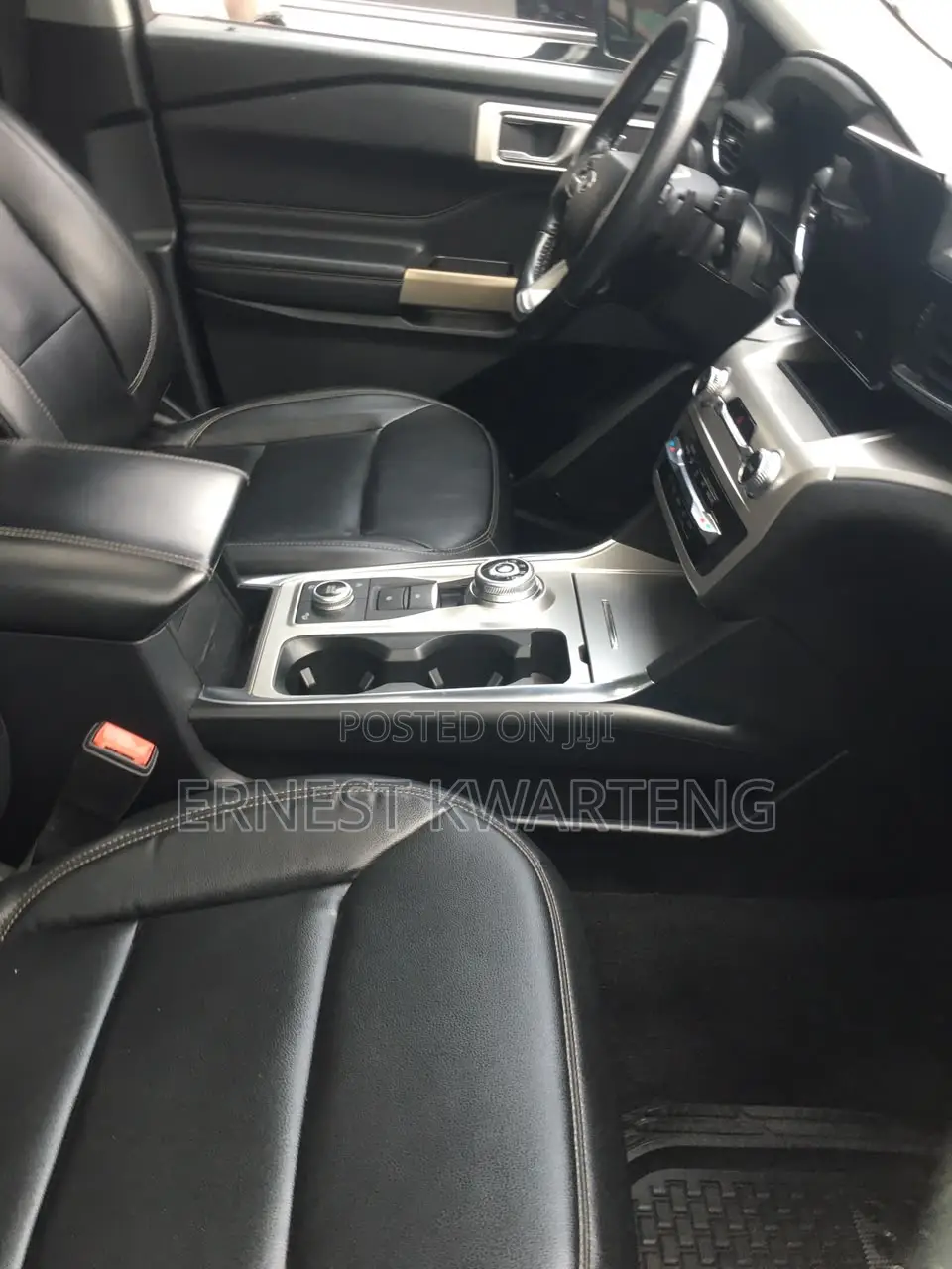 Ford Explorer 2021 Gray
