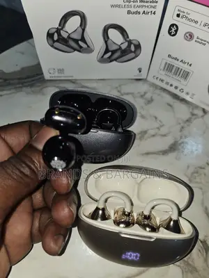 Bose Clip-on Wearable Buds