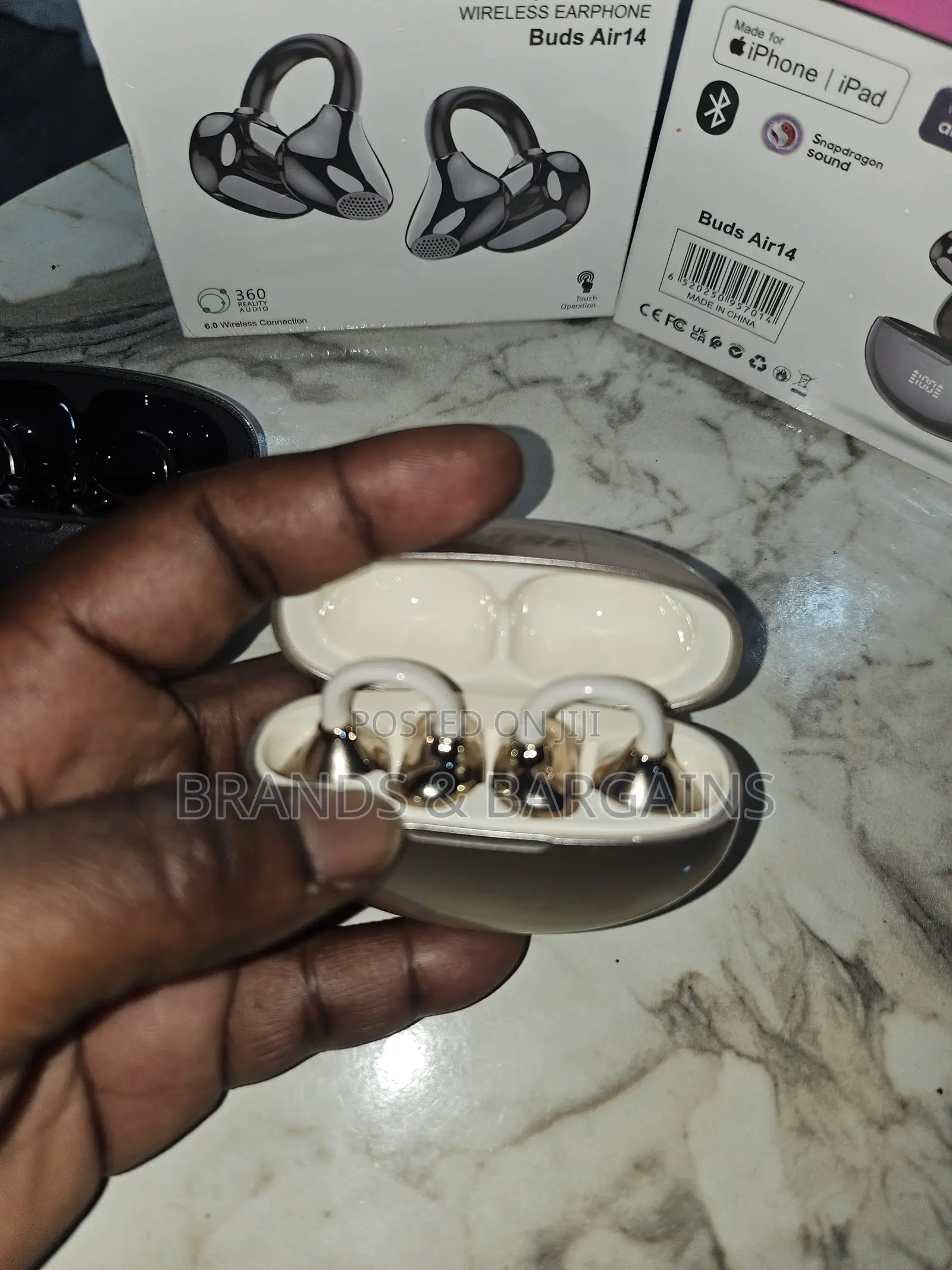 Bose Clip-on Wearable Buds