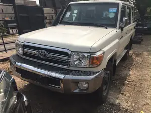 Toyota Land Cruiser 2019 White