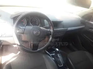 Vauxhall Astra 2010 Gray
