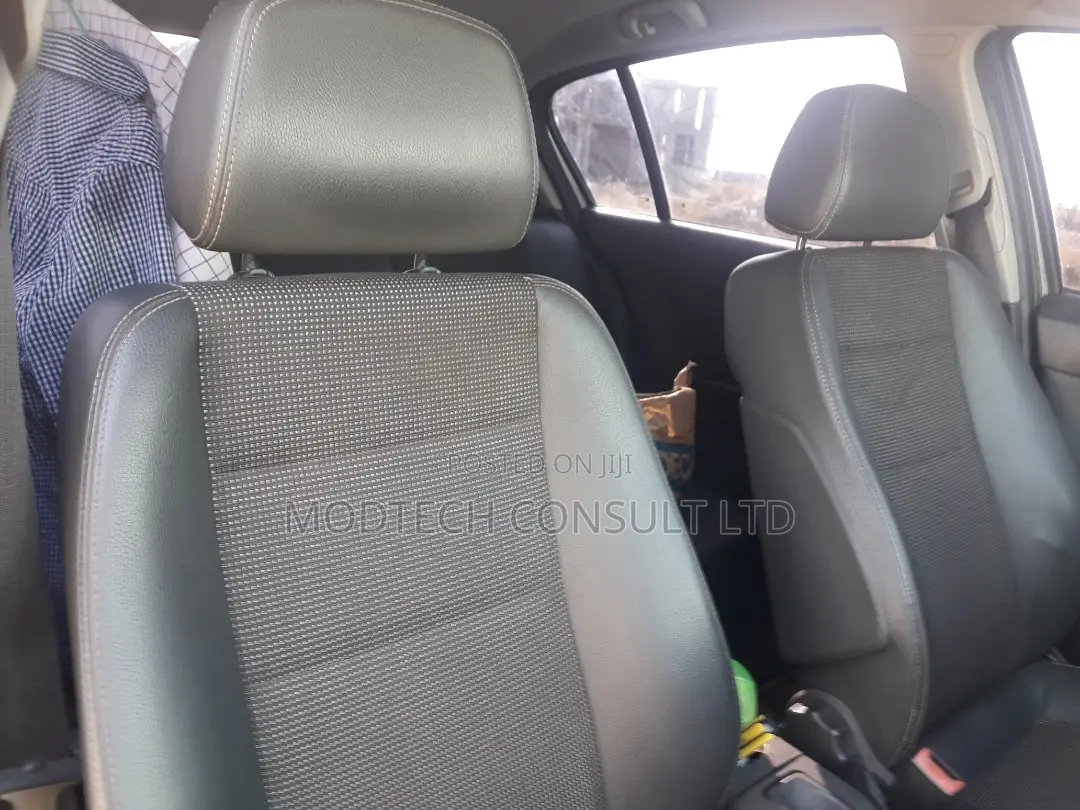 Vauxhall Astra 2010 Gray