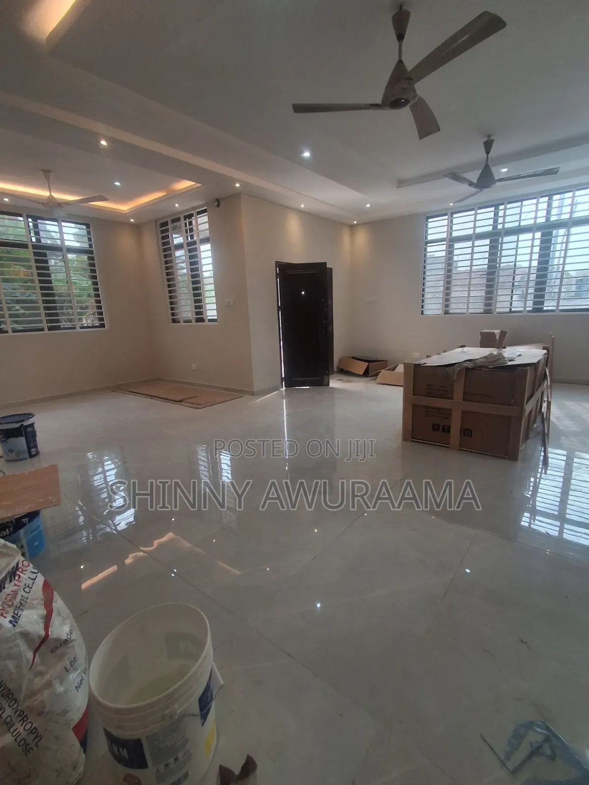 3bdrm Apartment in Nanakrom Kfc, School Junction for rent