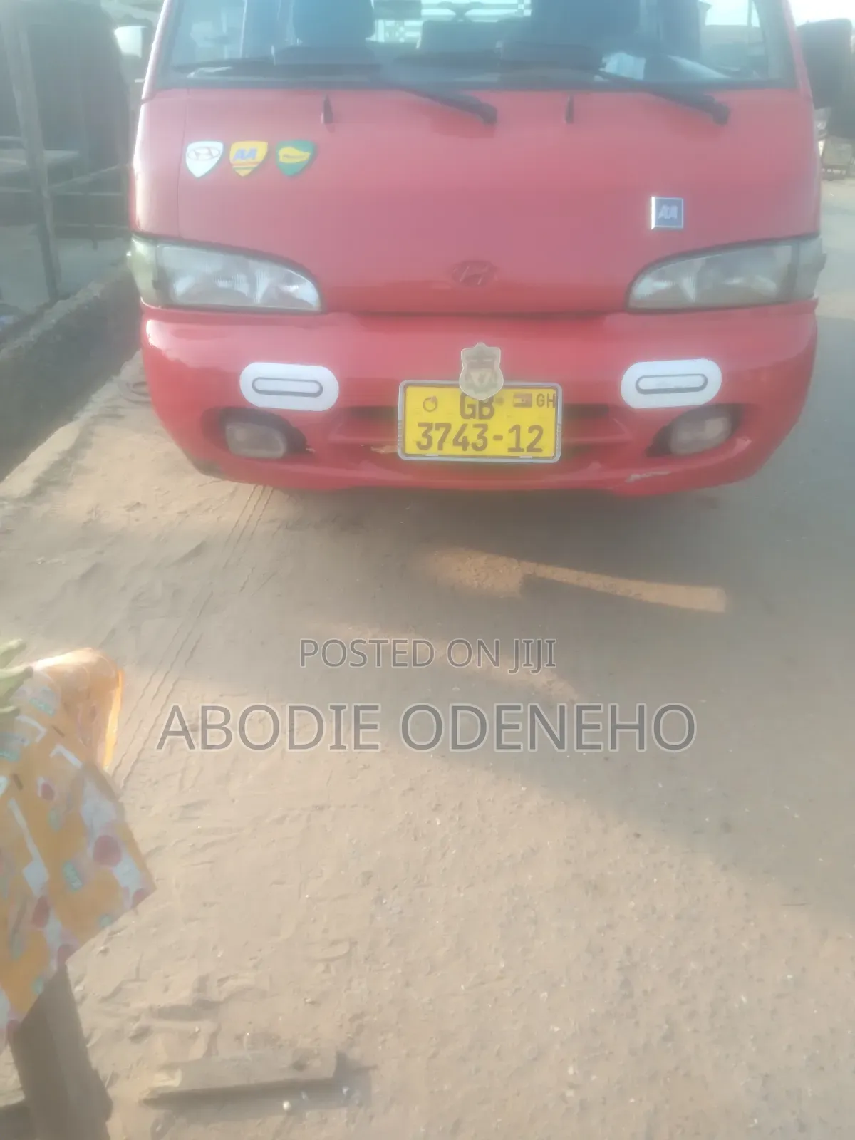 Hyundai H-100 2004 Red