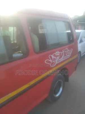 Hyundai H-100 2004 Red