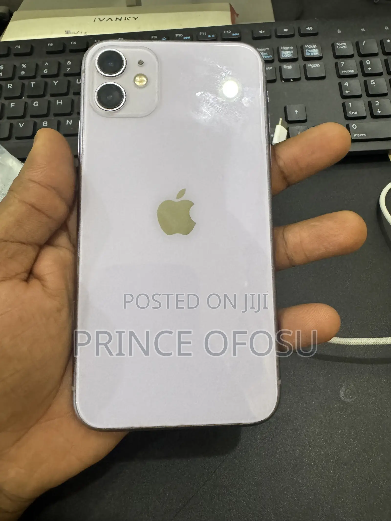 Apple iPhone 11 64 GB Purple