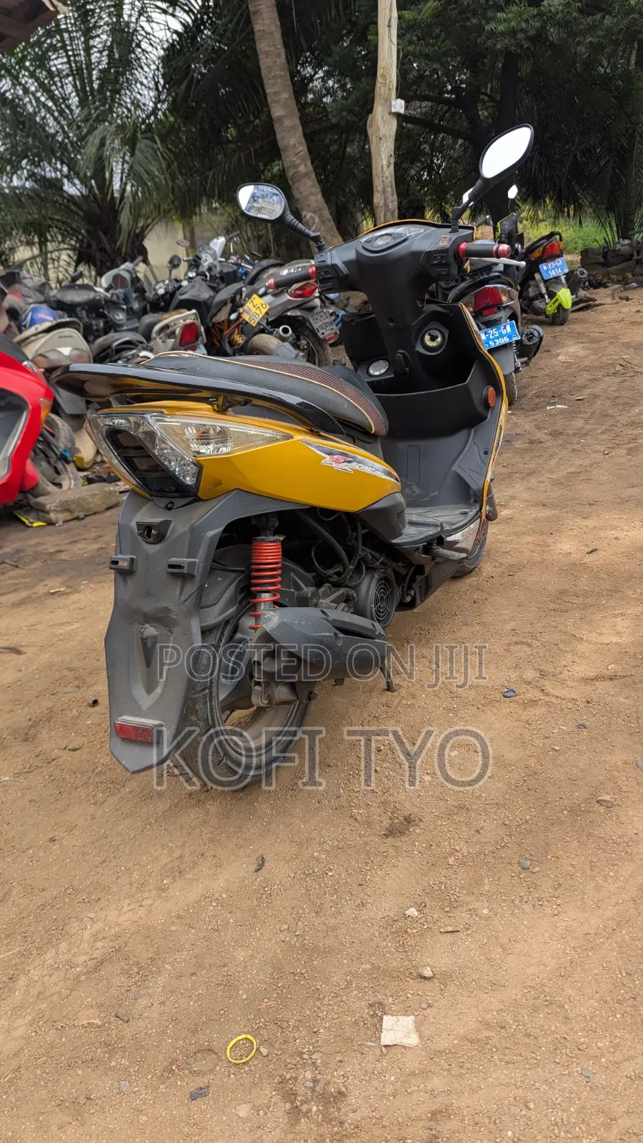 Kymco 2017 Yellow