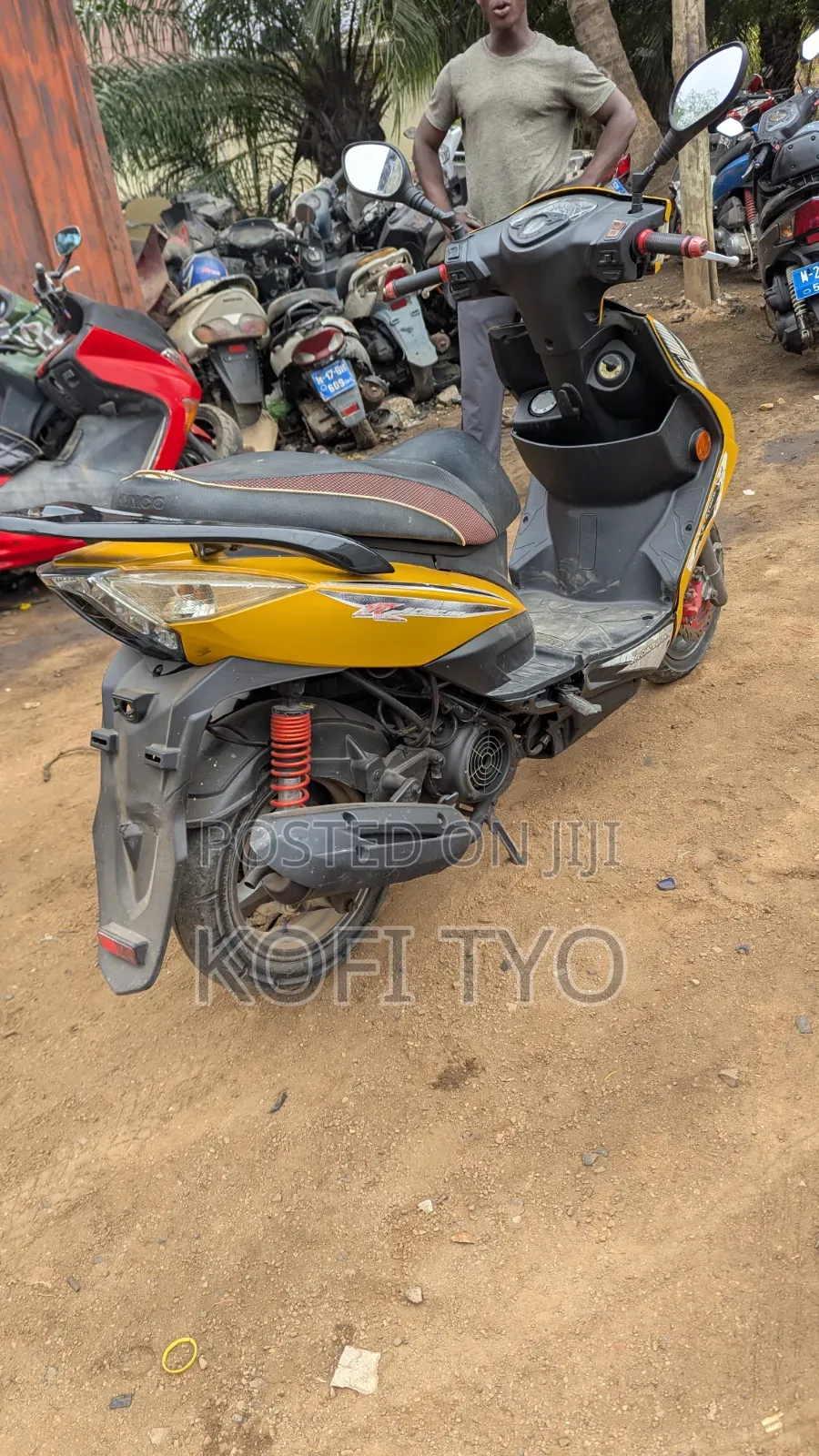 Kymco 2017 Yellow