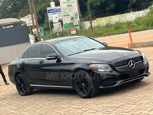 Mercedes-Benz C300 2015 Black