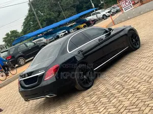 Mercedes-Benz C300 2015 Black