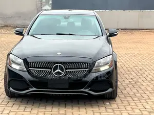 Mercedes-Benz C300 2015 Black