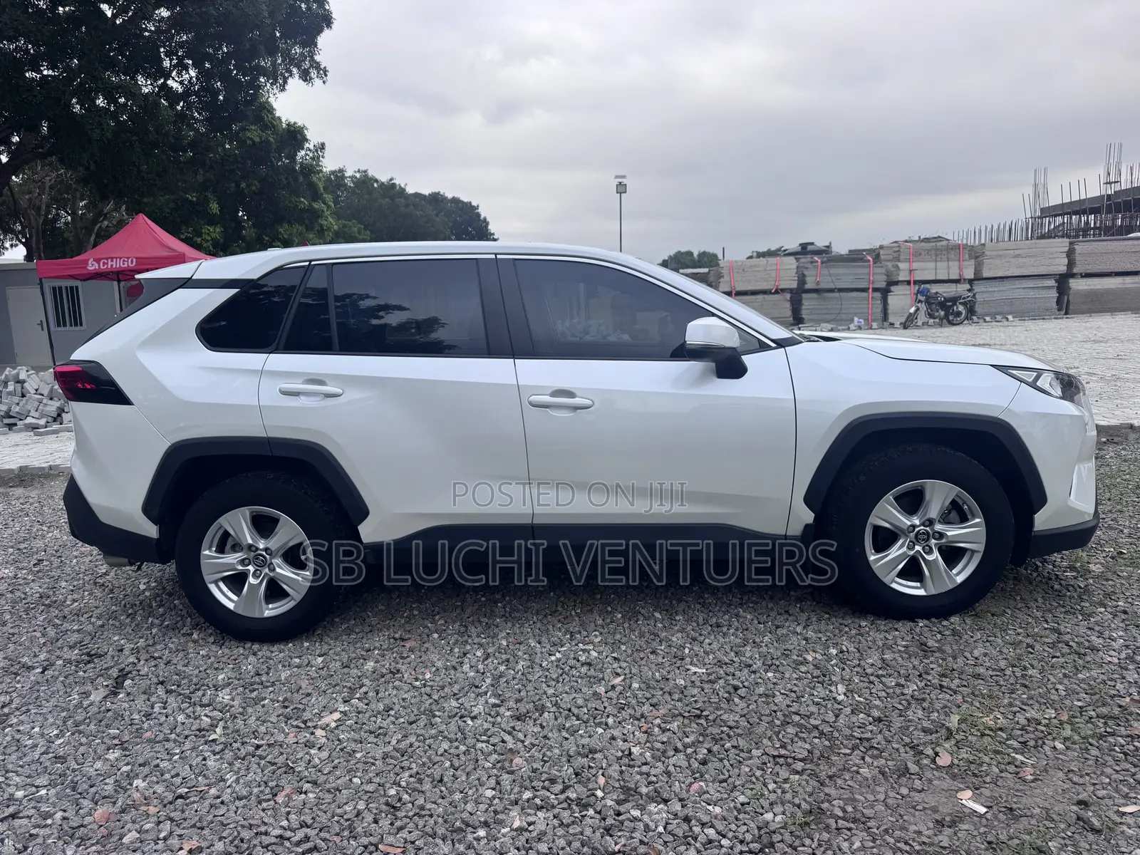 Toyota RAV4 2023 White