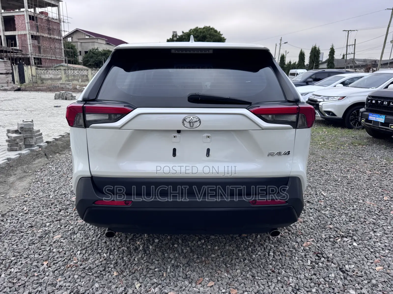 Toyota RAV4 2023 White