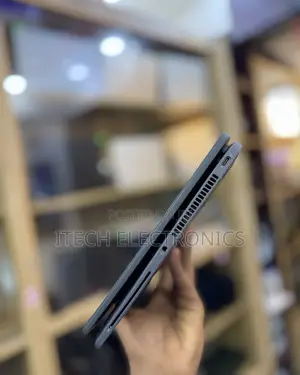 Laptop Dell Latitude 7420 32GB Intel Core i7 SSD 512GB