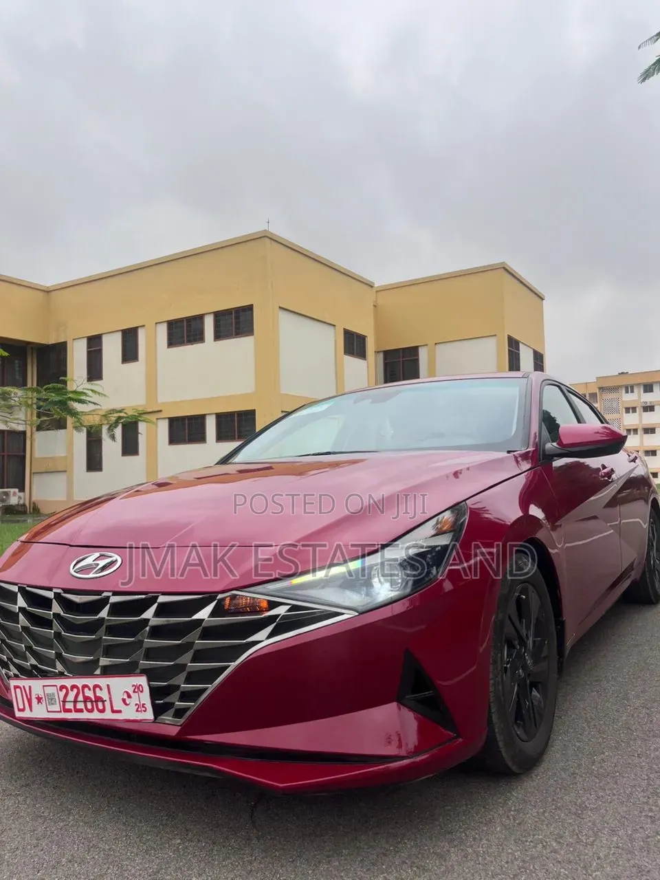 Hyundai Elantra 2021 Red