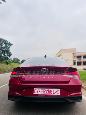 Hyundai Elantra 2021 Red