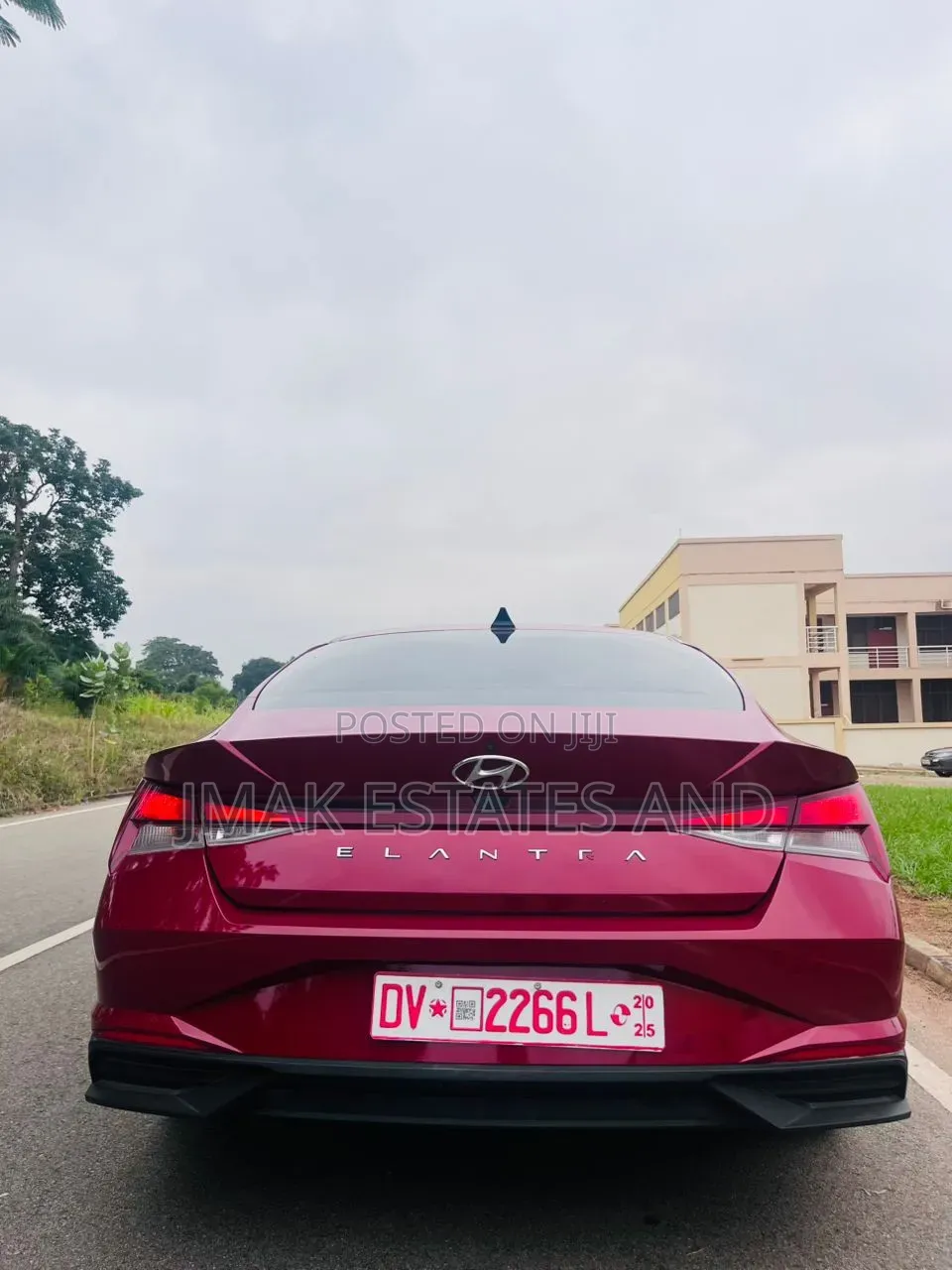 Hyundai Elantra 2021 Red